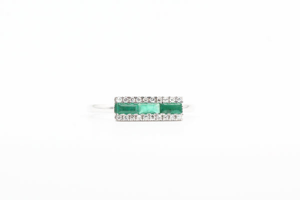 White Gold Emerald Bar Ring