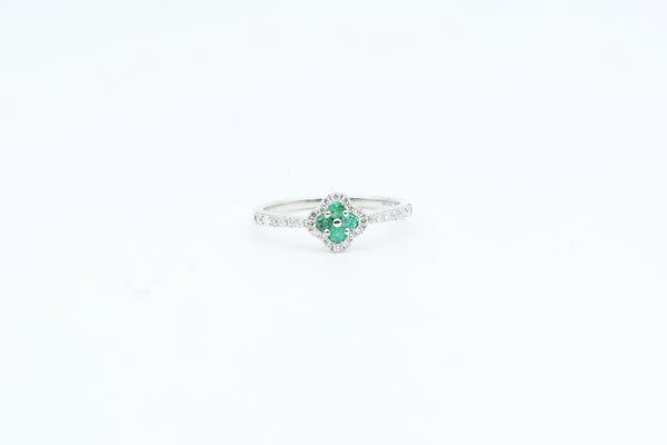 White Gold Emerald Clover Ring