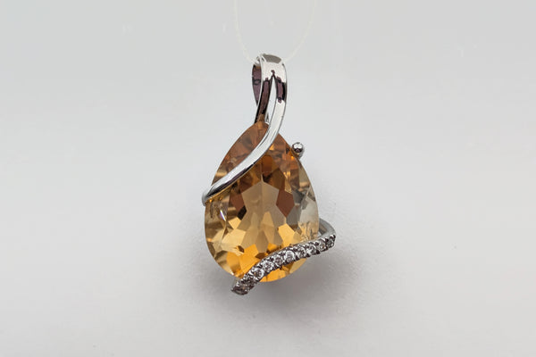 White Gold Citrine Twist Pendant